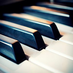 The King Keys – Piano Studio